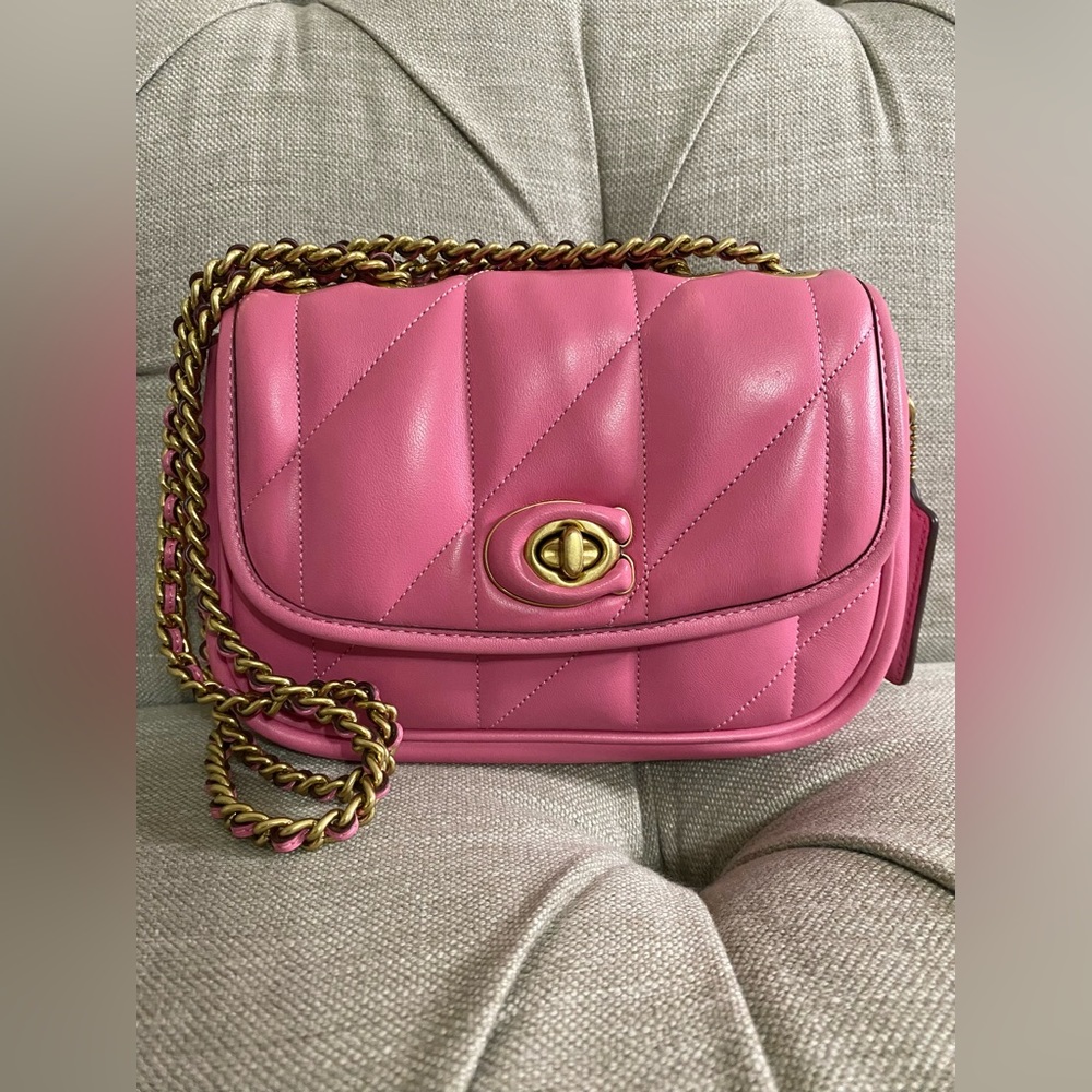 Coach Pillow Madison 18